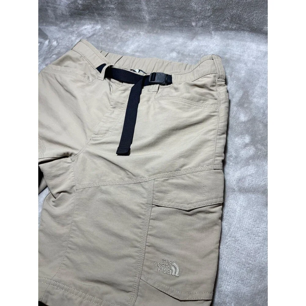 The North Face Cargo Shorts Men's Size Medium Beige Tan Hiking with Belt